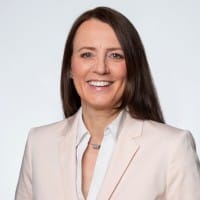 Kirsten English