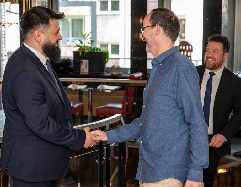 Reza Abdi INQA-Coach Bonn, Köln, Düsseldorf NRW – QPFG Partnerschaft und Teamarbeit